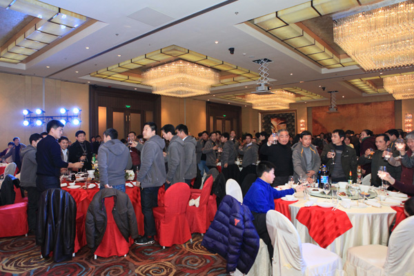 tl_files/upload/images/article/about_us/staff/year/2011/02.jpg tl_files/upload/images/article/about_us/staff/year/2012/01.jpg